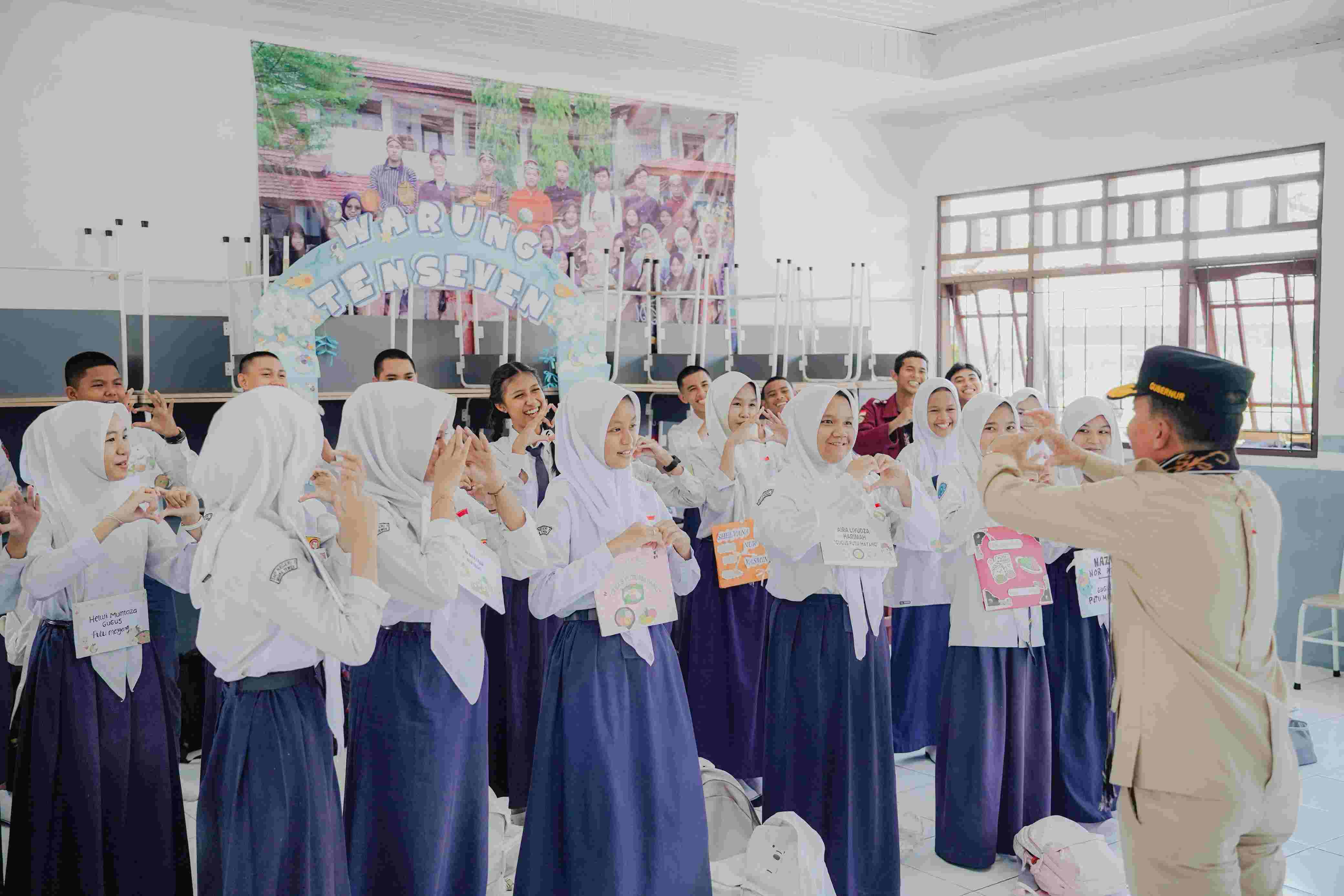 Lebih dari 30.000 Siswa Mengikuti MPLS Secara Hybrid