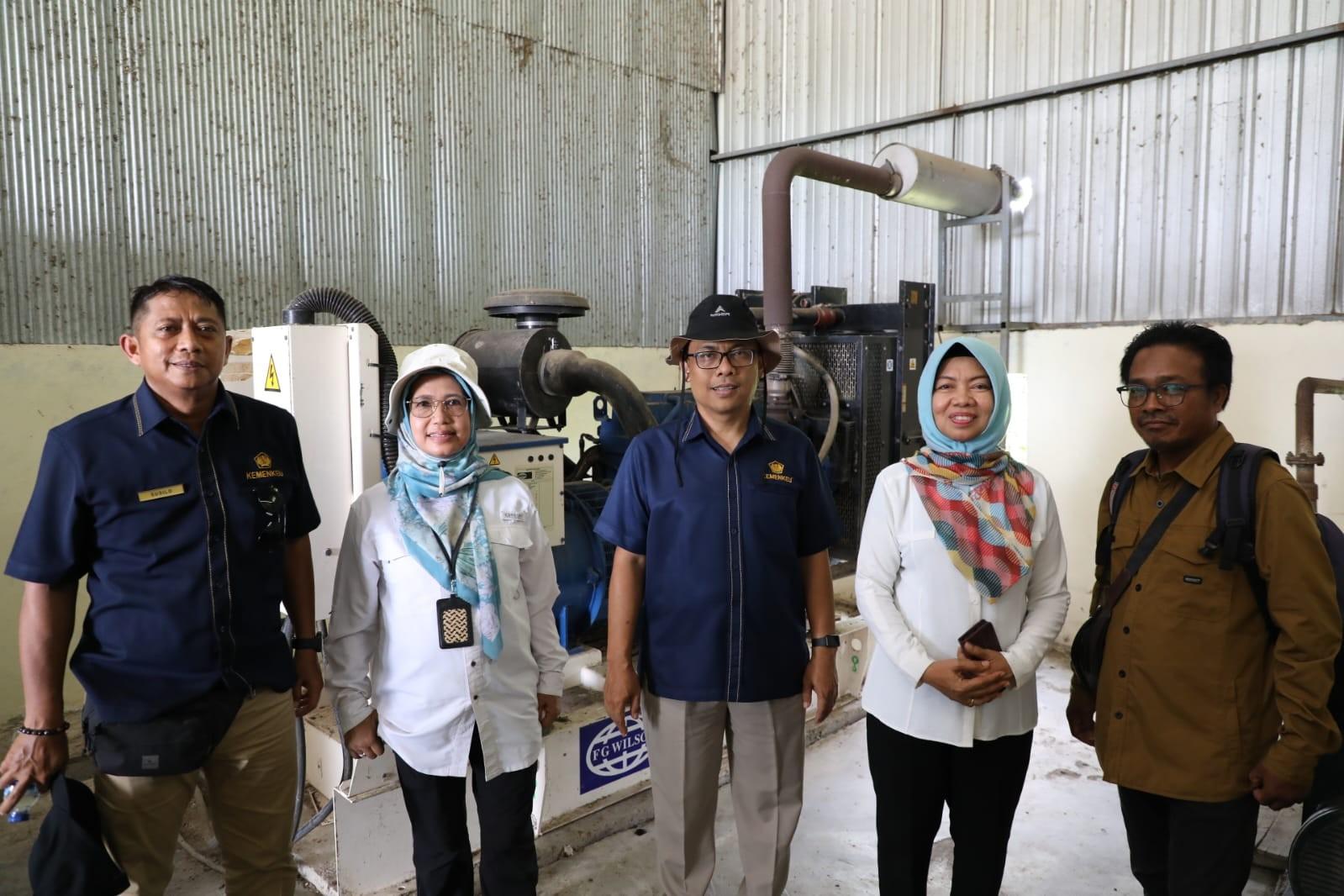 Kadis TPHP Sunarti Bersama Kepala Kanwil Ditjen Perbendaharaan Kalteng Kunjungan Lapangan ke Kawasan Cetak Sawah