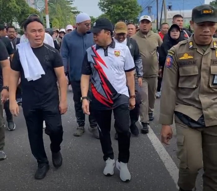 Permprov Kalteng Gelar Jalan Sehat Berkah Bersama Gubernur Kalteng Sugianto Sabran dan Ketua TP PKK Prov Kalteng Ivo Sugianto Sabran di Bumi Habaring Hurung