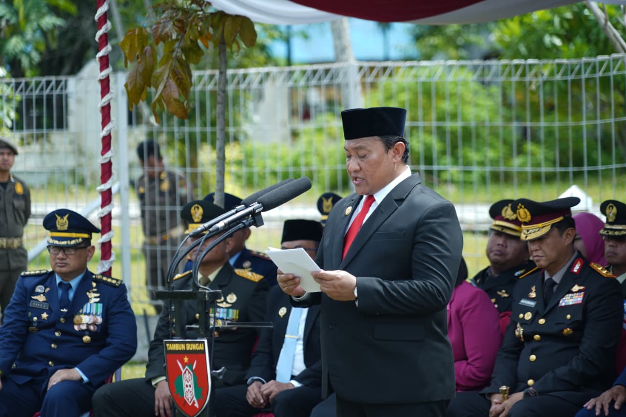 Pemprov Kalteng Laksanakan Upacara Pemakaman Militer Letnan Muda Udara Dua Cornelius Willem