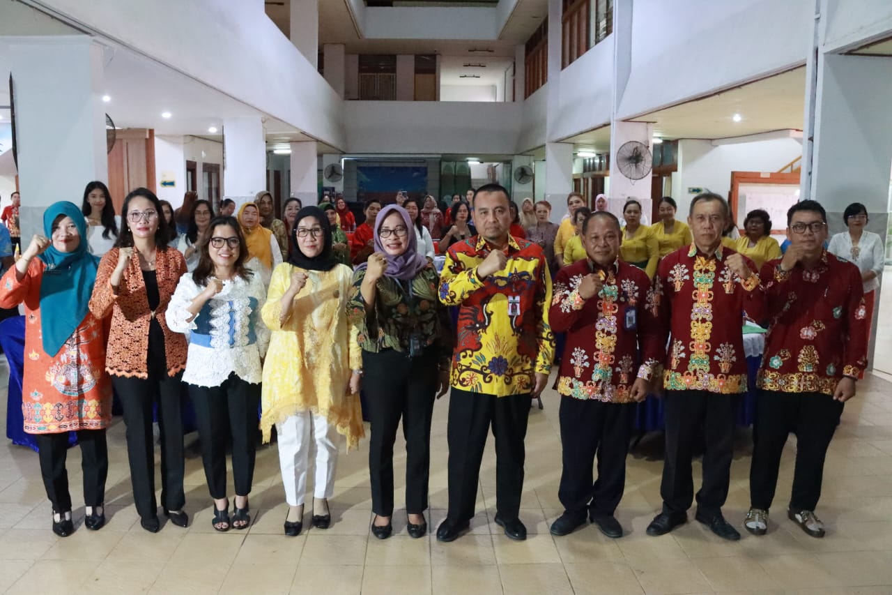 Asisten Adum Sri Suwanto Buka Sosialisasi Pendidikan Politik Untuk Perempuan