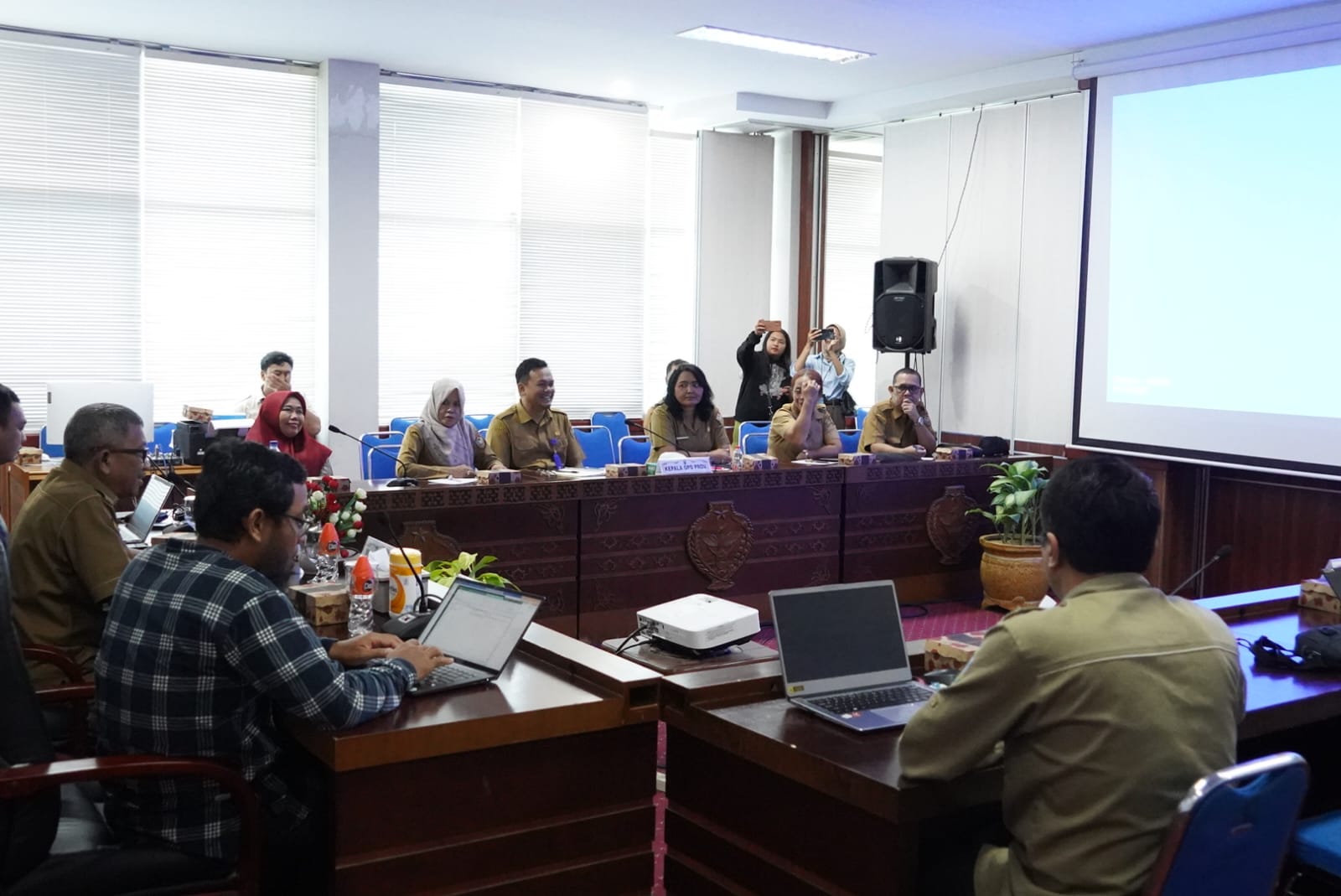 Plt Sekda Prov Kalteng M. Katma F. Dirun Pimpin Rakor Percepatan Penerapan BLUD di SMKN