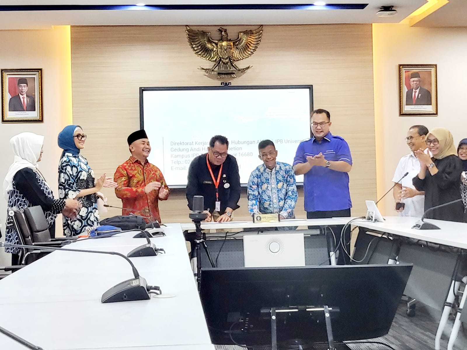 PKS Antara Kepala Dinas Kelautan dan Perikanan Prov. Kalteng Dan Dekan Fakultas Perikanan Dan Ilmu Kelautan IPB University