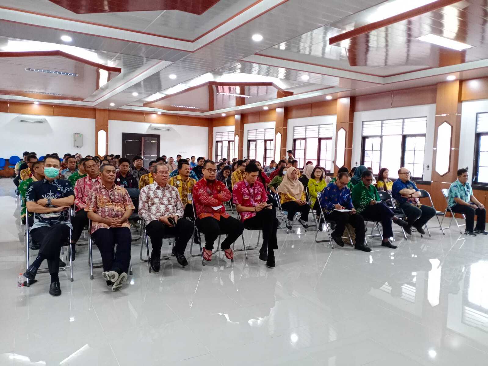 Kepala DESDM Prov. Kalteng Vent Christway Pimpin Acara Silaturahmi dan Rapat Dinas Awal Tahun