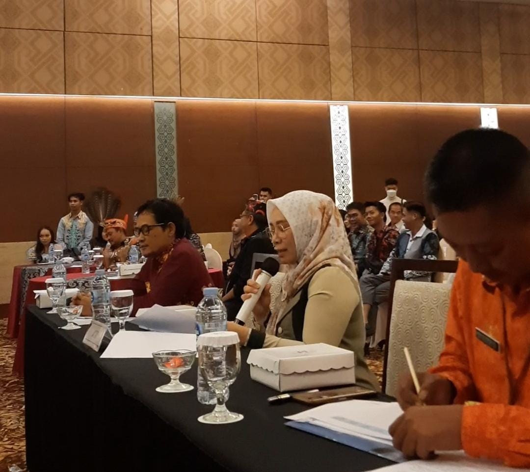 Kepala Dinas Perpustakaan dan Arsip Prov. Kalteng Nunu Andriani Jadi Juri Pemilihan Duta Bahasa Kalteng
