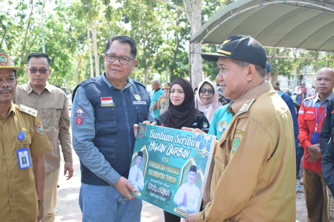 Kepala Dislutkan Darliansjah Salurkan 30 Ton Beras Murah di Dua Titik Lokasi di Kabupaten Sukamara