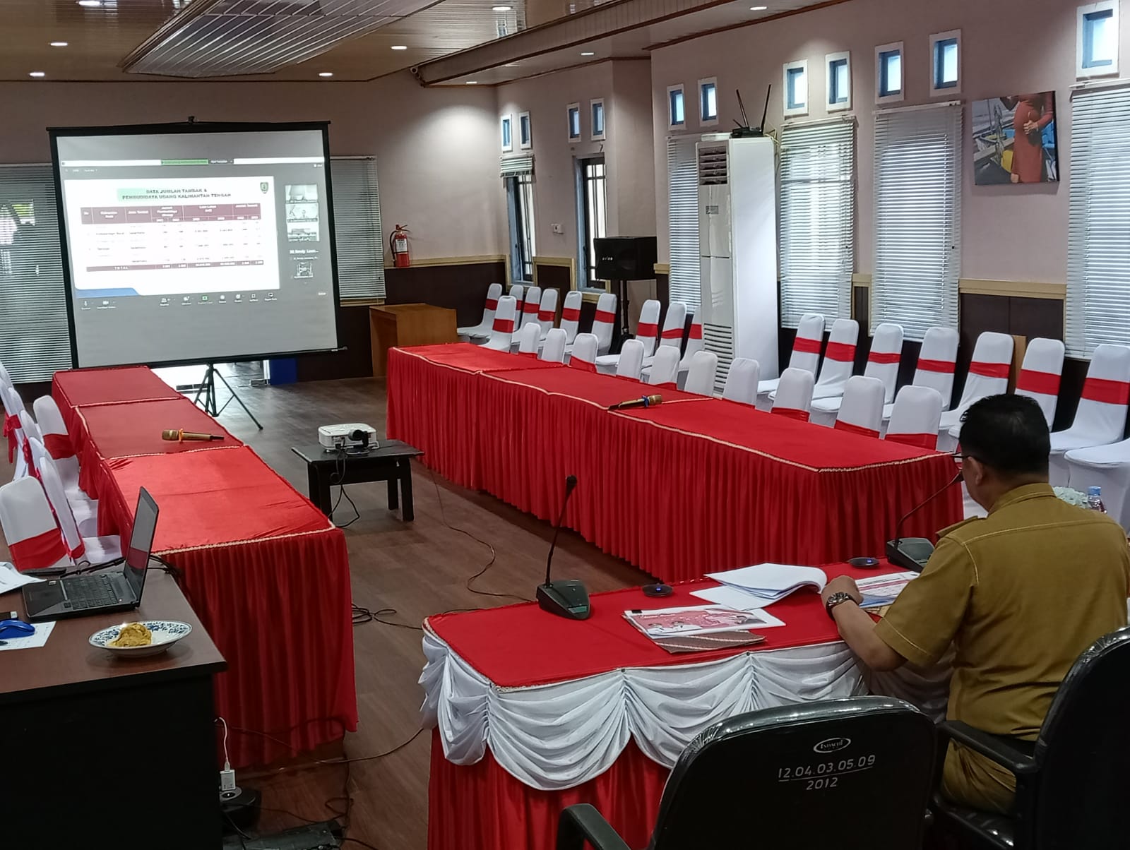 Kadislutkan Prov. Kalteng Jadi Narasumber Pada Seminar Nasional Strategi Peningkatan Ketahanan Pangan