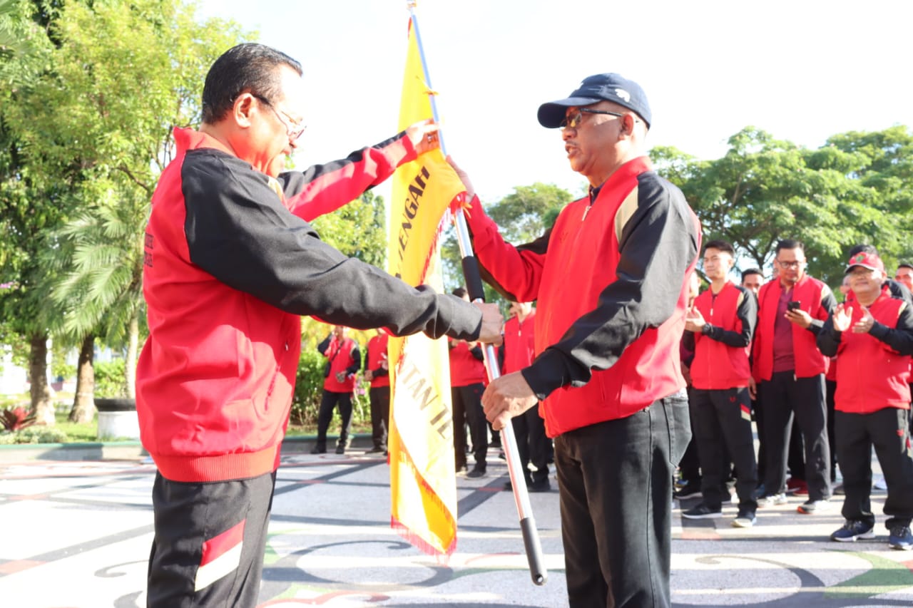 Sekda Nuryakin Berharap Kontingen Kalteng Bisa Tampil Dengan Penuh Semangat dan Optimal Serta Membawa Harum Nama Baik Kalteng