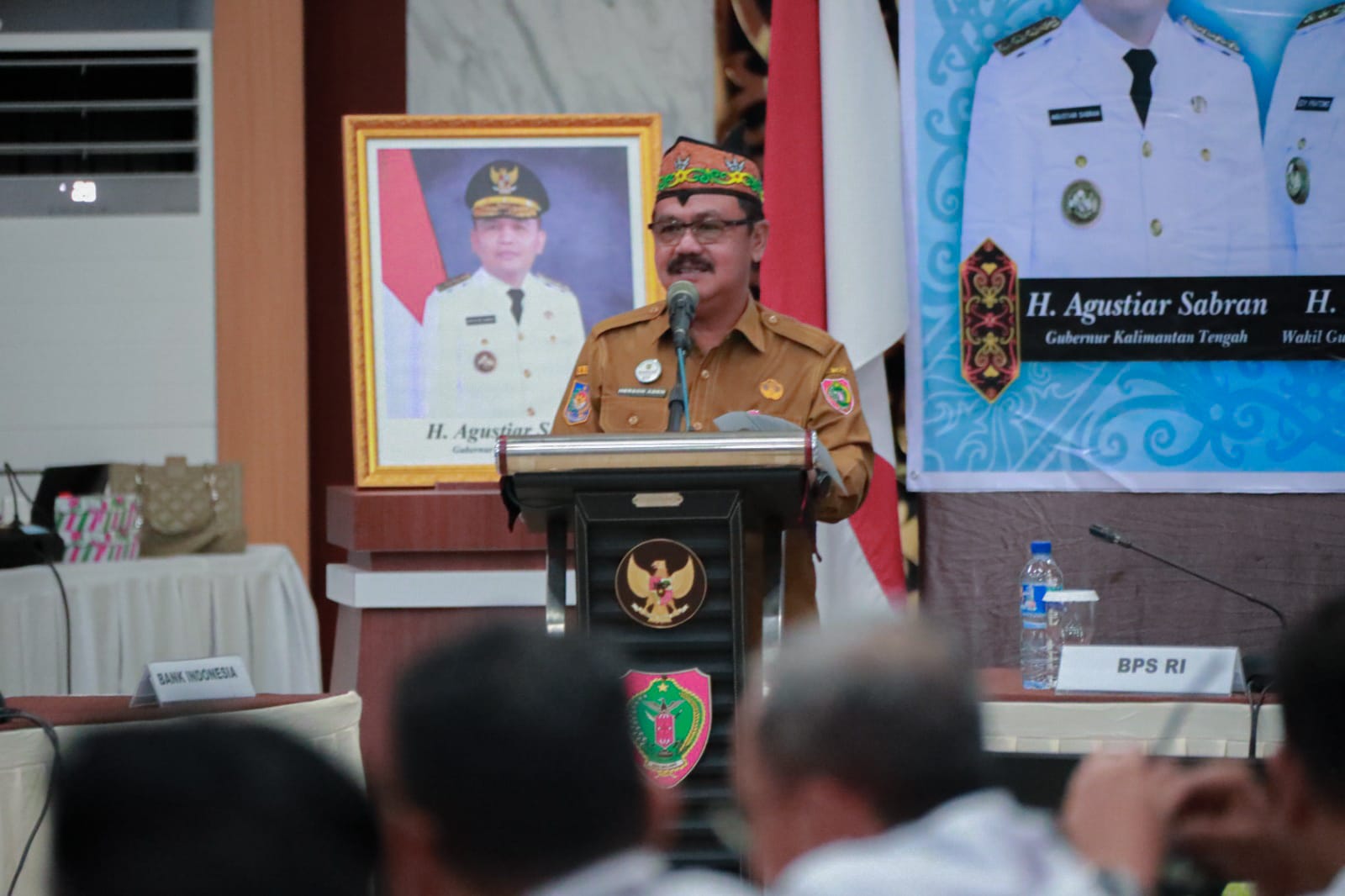 Asisten Ekbang Herson B. Aden Hadiri Rakonreg PDRB Provinsi Kalteng