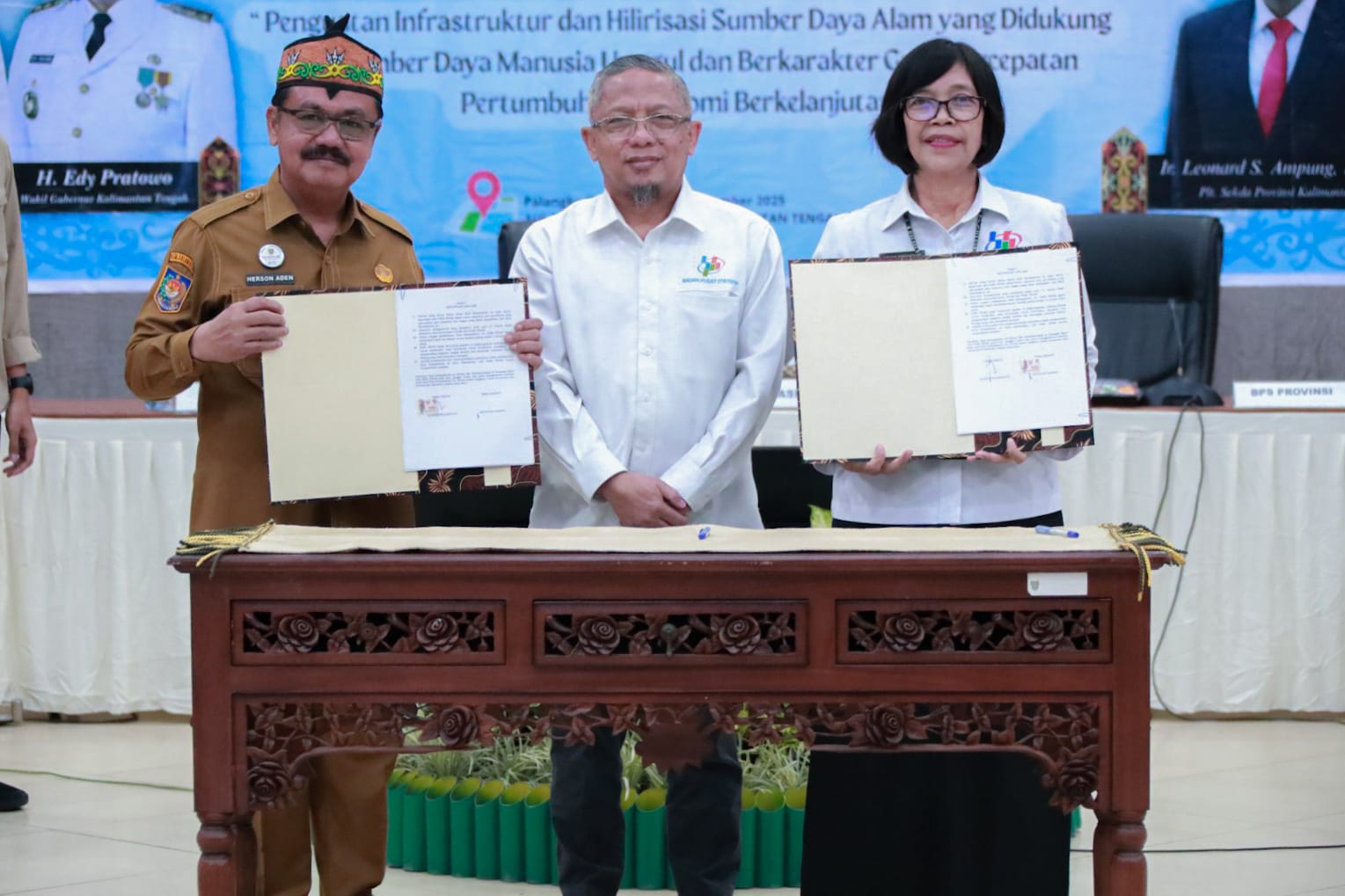 Asisten Ekbang Herson B. Aden Hadiri Rakonreg PDRB Provinsi Kalteng