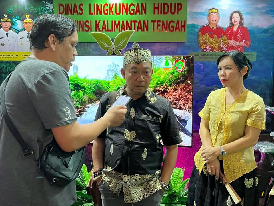 Kepala Dinas Lingkungan Hidup Prov. Kalteng Joni Harta Hadiri Kalteng Expo 2024