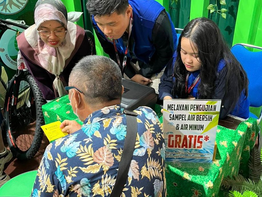 Kepala Dinas Lingkungan Hidup Prov. Kalteng Joni Harta Hadiri Kalteng Expo 2024