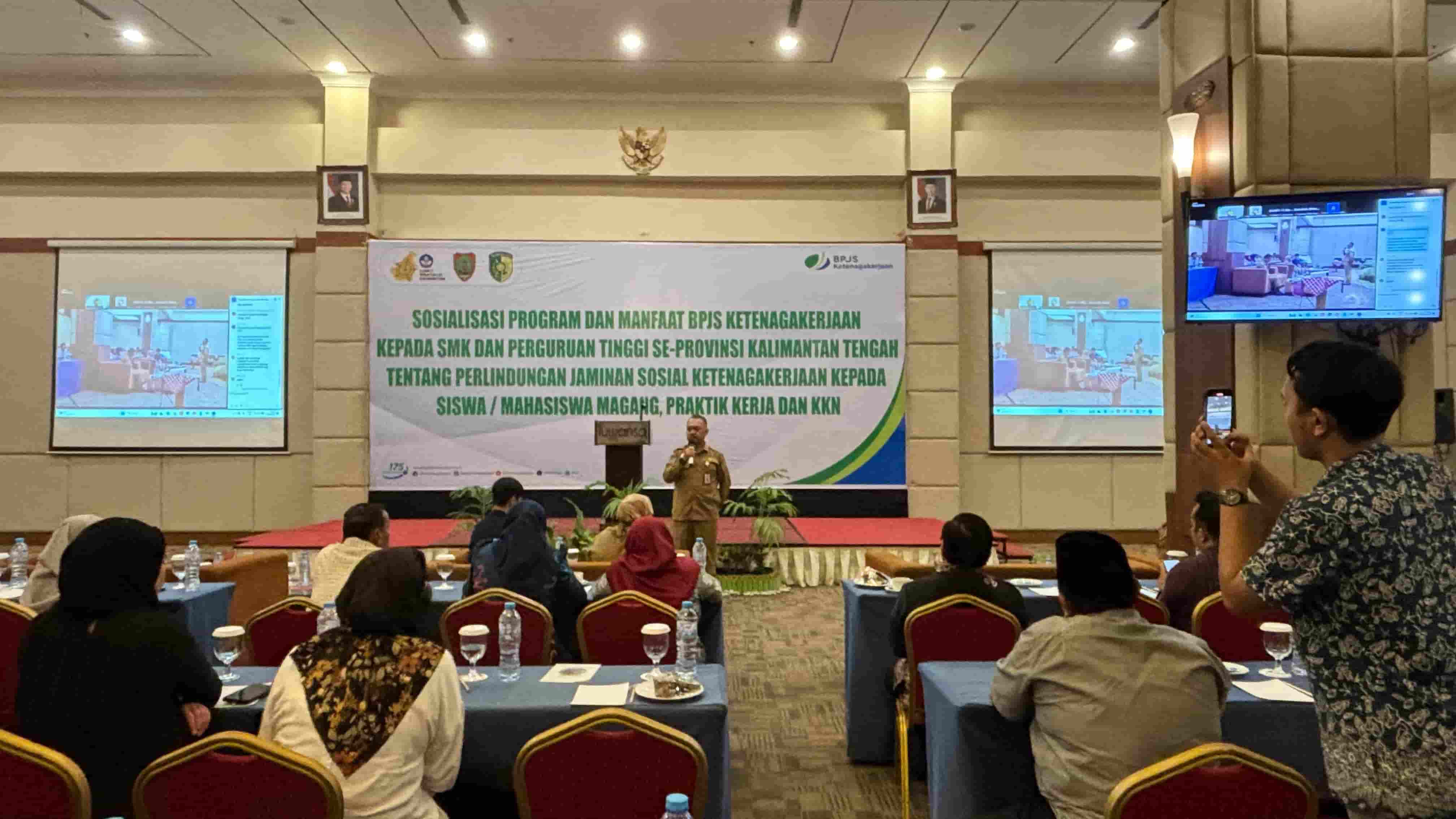 Kadisnakertrans Prov. Kalteng Jadi Narasumber Kegiatan Sosialisasi Program dan Manfaat BPJS Ketenagakerjaan