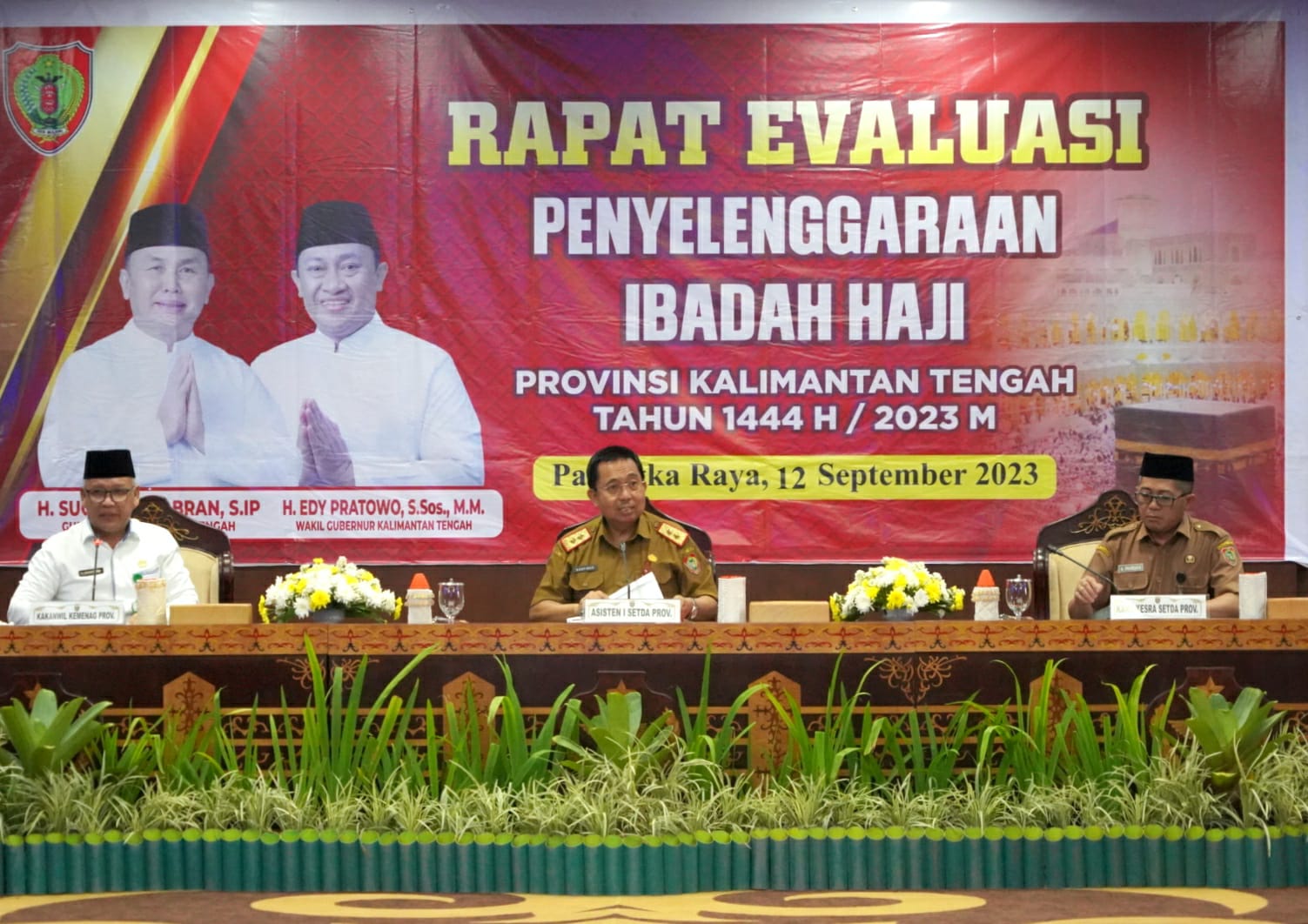 Asisten Pemkesra Kaspinor Buka Rapat Evaluasi Penyelenggaraan Ibadah Haji