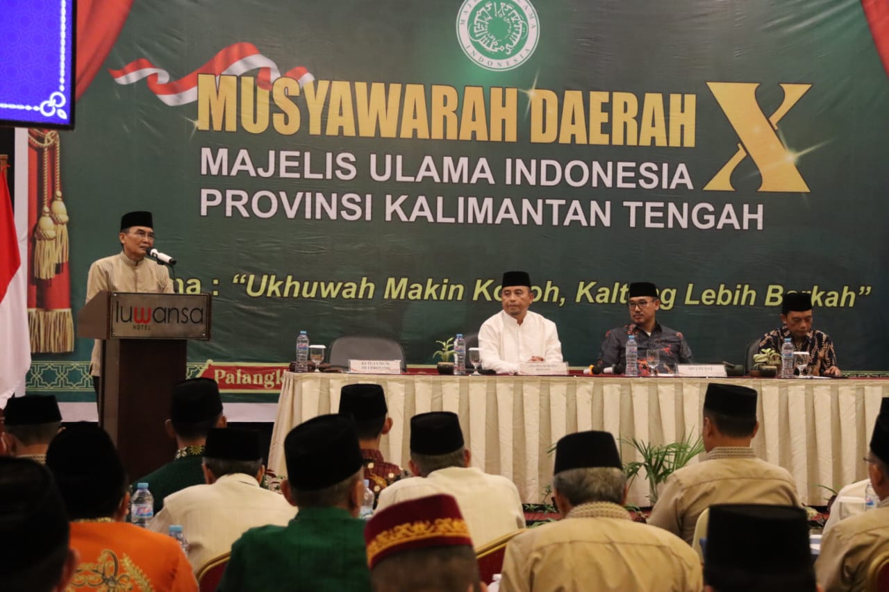 Asisten Adum Sri Suwanto Buka Musyawarah Daerah X MUI Prov. Kalteng
