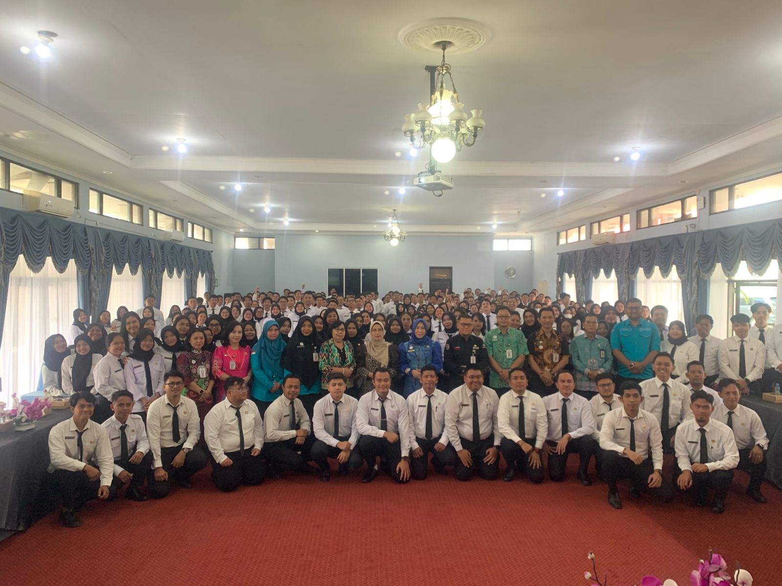 Asisten Administrasi Umum Kalteng, Sunarti, Hadiri Penutupan Latsar CPNS Berbagai Angkatan