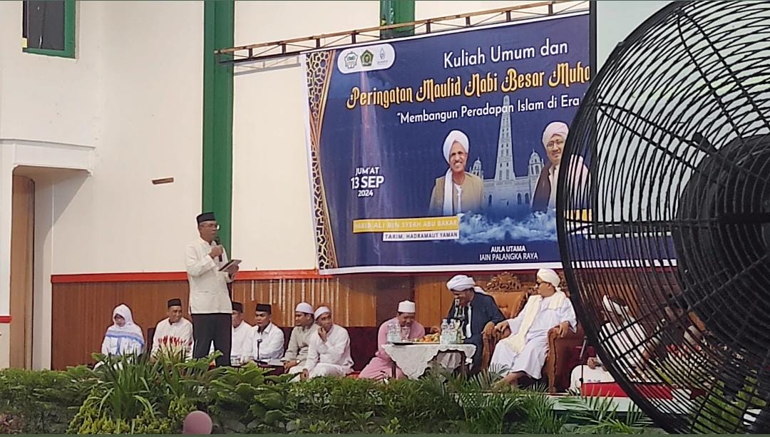 Plh Sahli Pemkumpol Ahmad Husain Hadiri Kuliah Umum Peringatan Maulid Nabi Muhammad SAW di Aula Utama IAIN