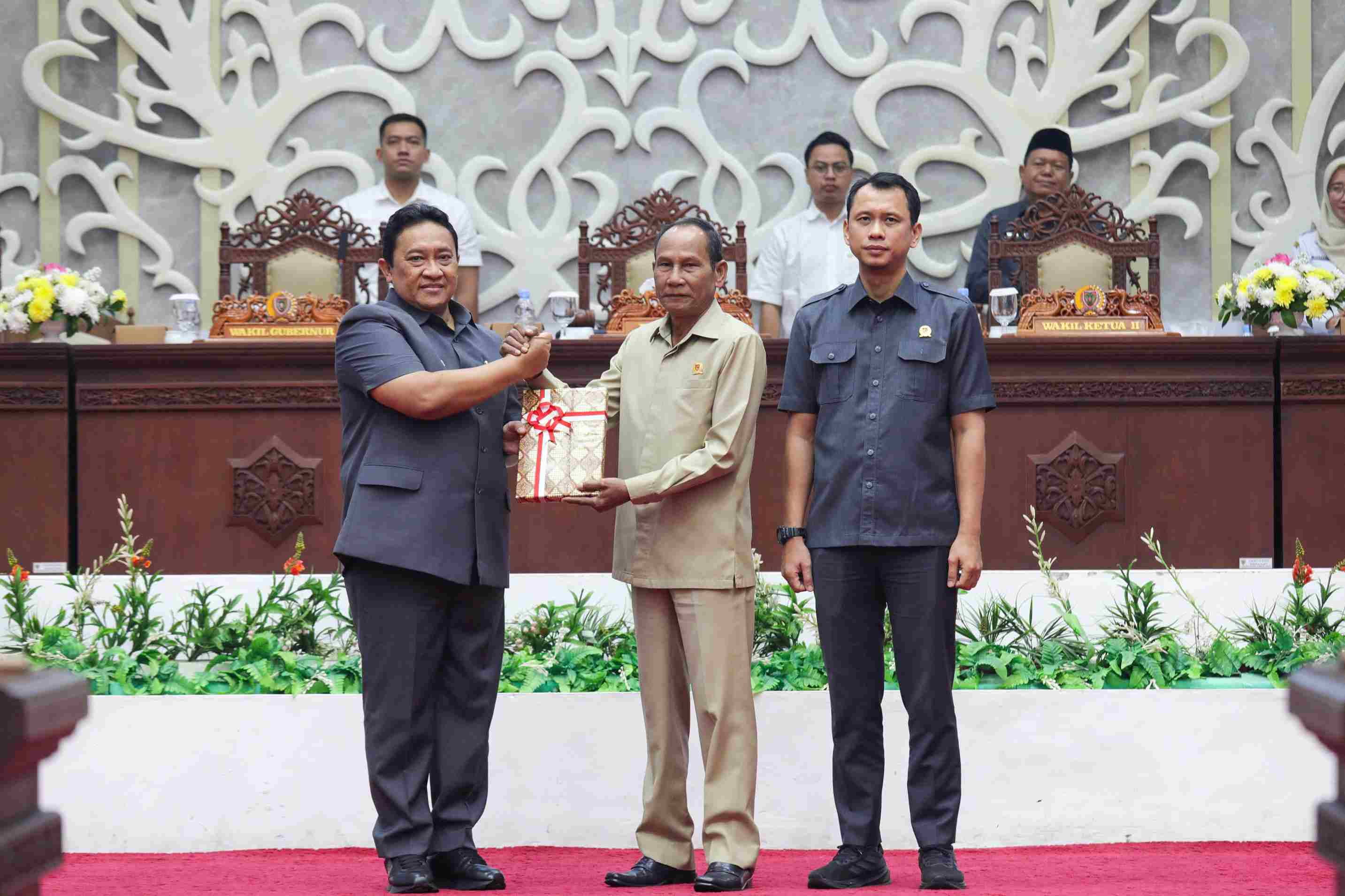Wagub Kalteng Edy Pratowo Hadiri Rapat Paripurna ke-2 Masa Persidangan I DPRD Kalteng
