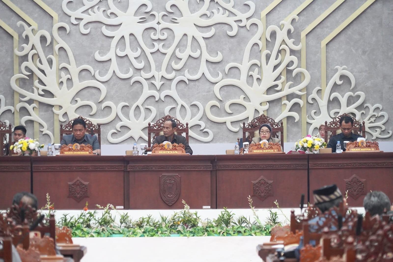 Wagub Edy Pratowo Hadiri Rapat Paripurna Ke-3 Masa Persidangan I DPRD Kalteng