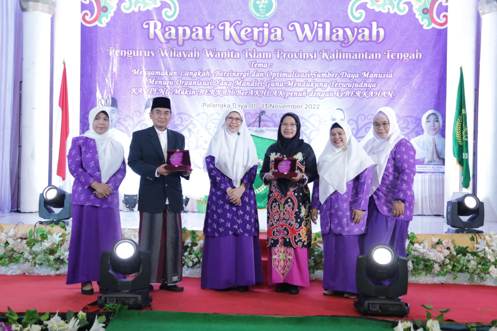 Kepala Dinas Tanaman Pangan, Holtikultura Dan Peternakan Prov. Kalteng Buka Rapat Kerja Wilayah PW Wanita Islam Prov. Kalteng