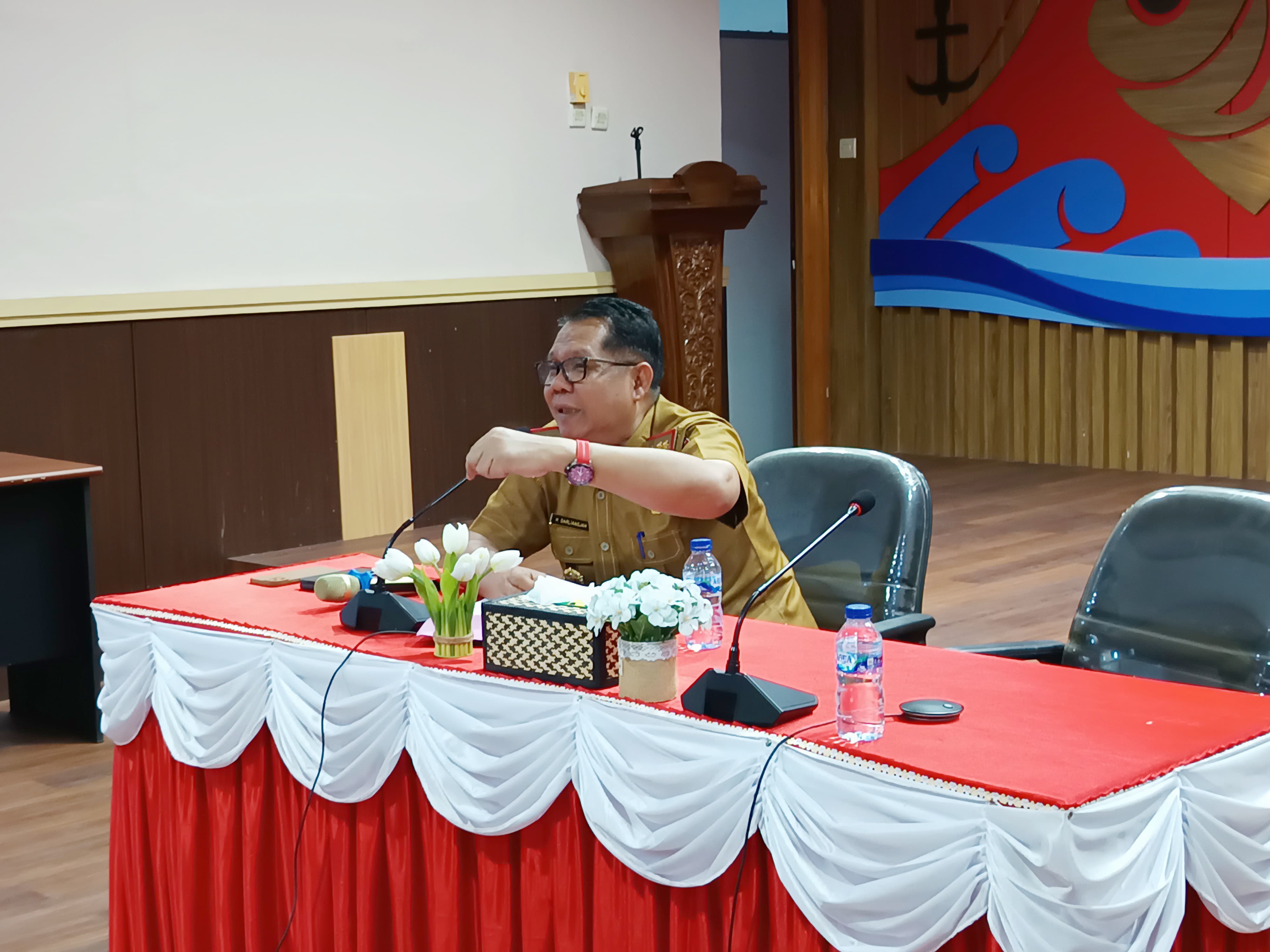 Kepala Dislutkan Darliansjah Pimpin Rapat Persiapan Tindak Lanjut Perjanjian Kerja Sama dengan UGM