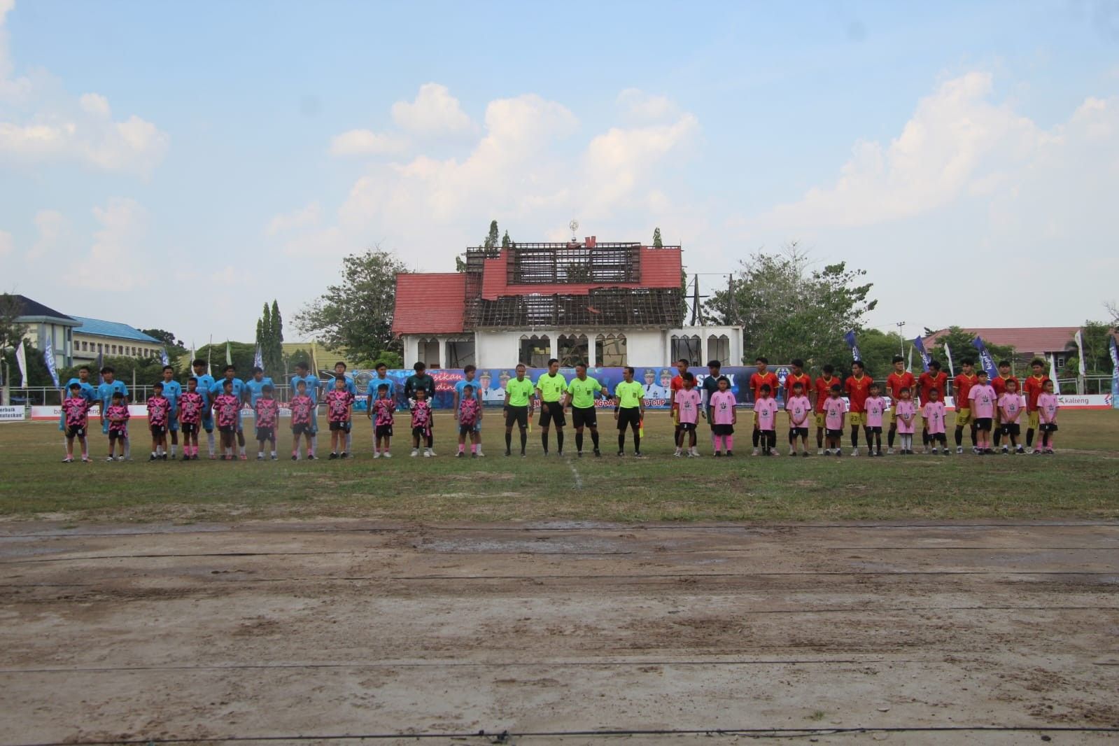 Gubernur Agustiar Sabran Tutup Turnamen Gubernur Cup Road to Pangdam XXII/TB Cup 2026