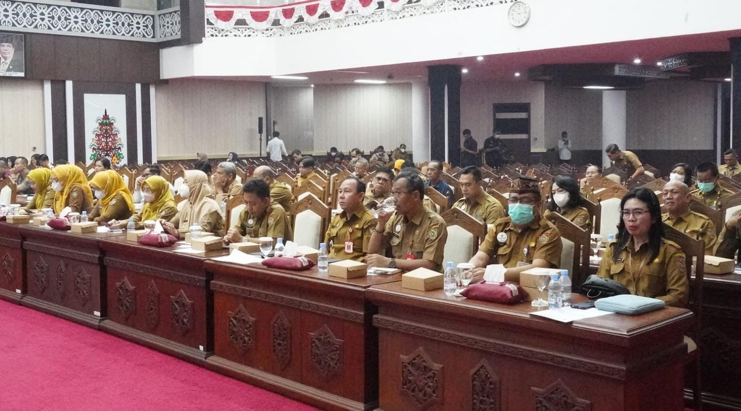 Wagub Kalteng Edy Pratowo Bacakan Pidato Gubernur tentang Nota Keuangan dan Raperda APBD Kalteng 2027