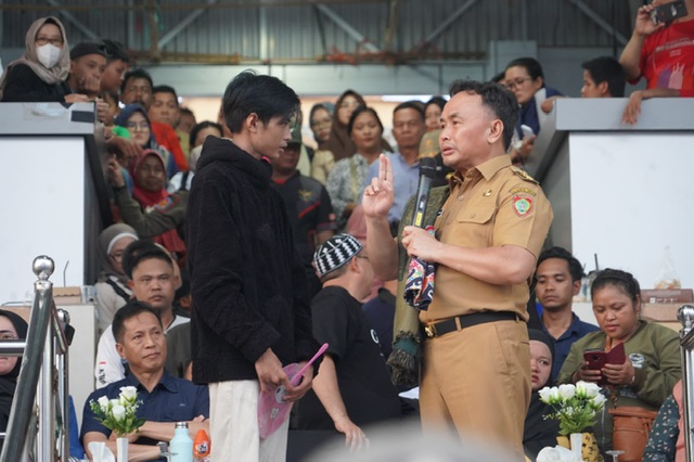 Gubernur Kalteng Sugianto Sabran Buka Gebyar UMKM di Wilayah Timur Prov. Kalteng Tahun 2024