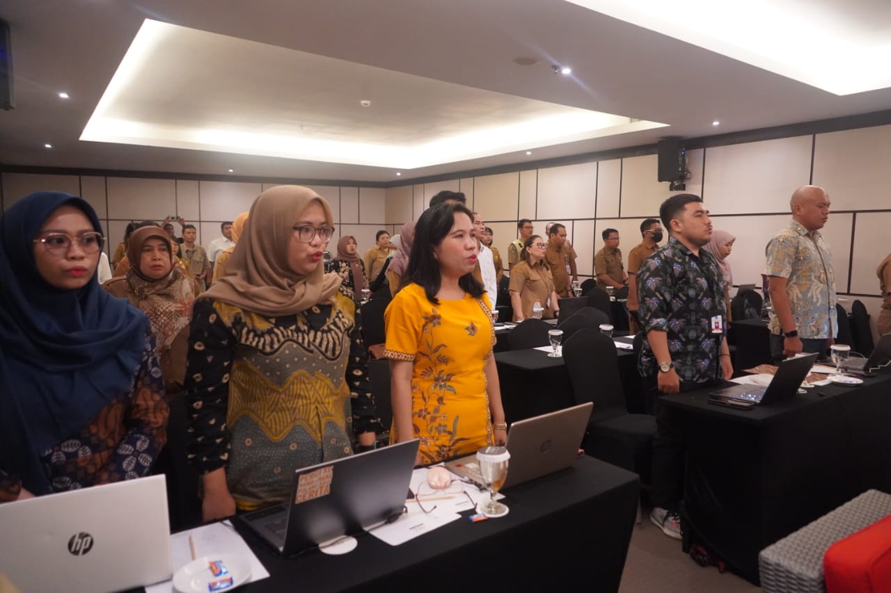 Asisten Adum Buka Acara Pendampingan Penyelesaian Implementasi Penyesuaian Penetapan Angka Kredit Integrasi Jabatan Fungsional Pranata Humas