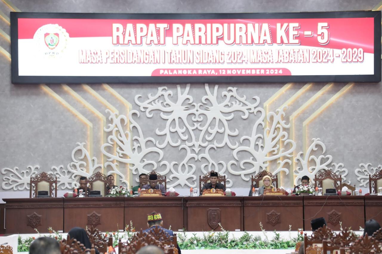 Plt Sekda Prov Kalteng M. Katma F. Dirun Hadiri Rapur ke-5 Masa Persidangan I Tahun Sidang 2024