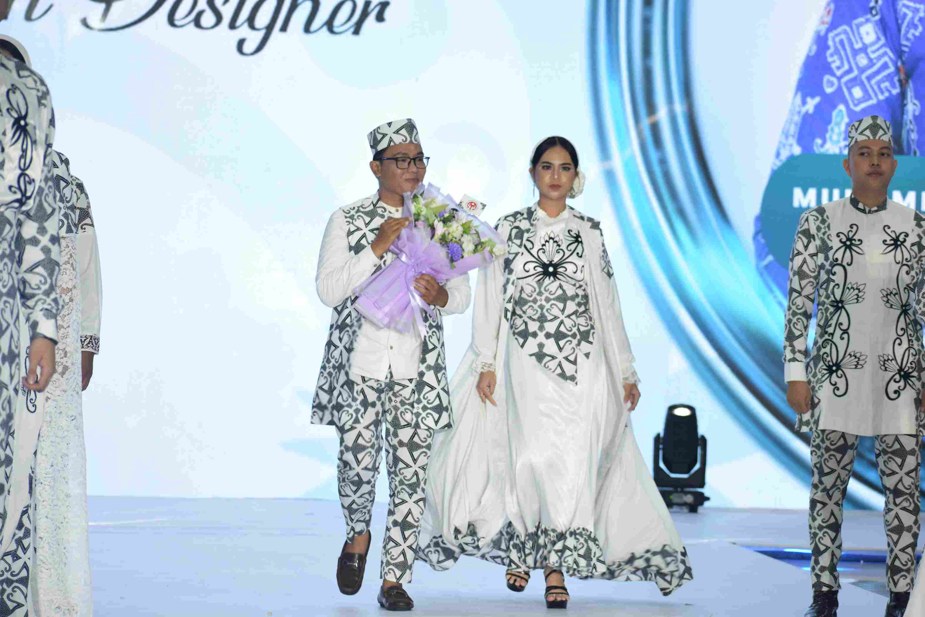 Penampilan 70 Model dari Sepuluh Desainer Terbaik Kalimantan Tengah