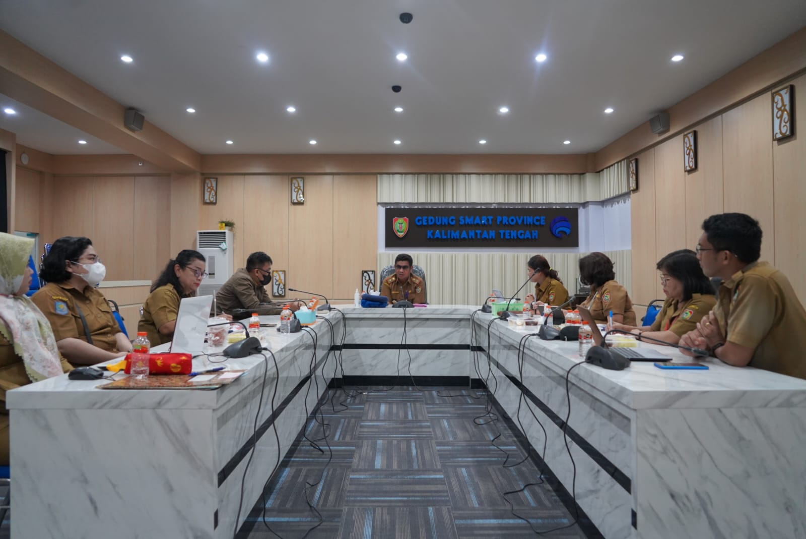 Diskominfosantik Prov. Kalteng Gelar Rapat Terkait Penyesuaian Ketentuan Teknis Tentang Jabatan Fungsional Pranata Humas
