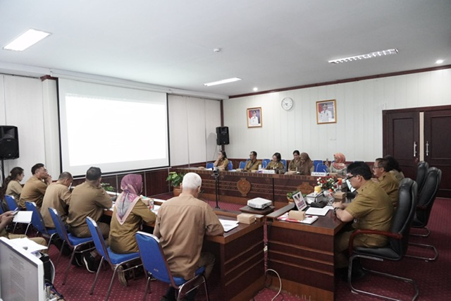 Sahli Pemkumpol Herson B. Aden Pimpin Rakor Forum Penataan Ruang Prov. Kalteng