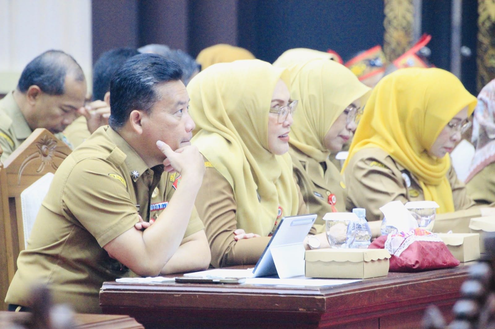 Sekda Kalteng Linae Victoria Aden Hadiri Rapat Paripurna Ke-6 DPRD Kalteng