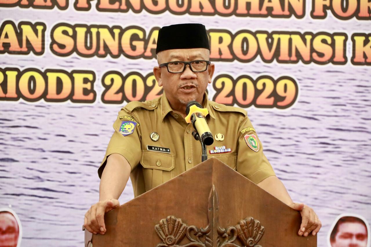 Plt Sekda M. Katma F. Dirun Kukuhkan Kepengurusan Forum Koordinasi Pengelolaan DAS Periode 2024-2029 Sekaligus Buka Rapat Pengembangan Kelembagaan Pengelolaan DAS