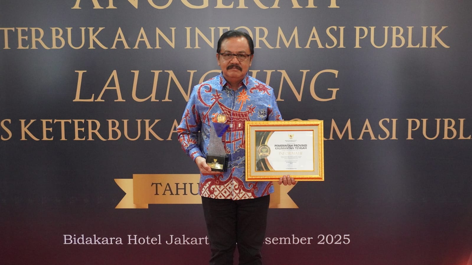 Pemprov Kalteng Raih Predikat Informatif Pada Anugerah Keterbukaan Informasi Publik Tahun 2025
