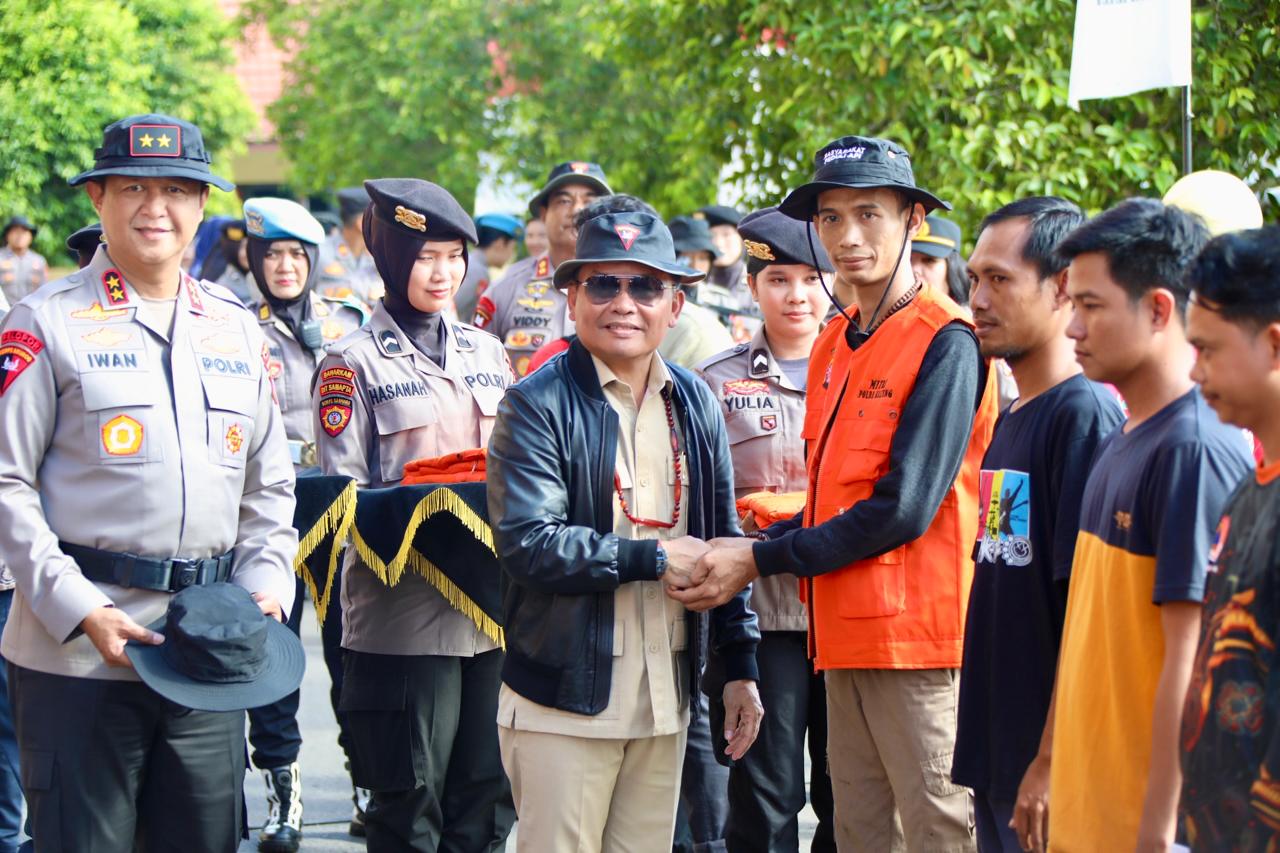 Kapolda Kalteng Irjen. Pol. Iwan Kurniawan Pimpin Apel Gelar Personel dan Sarana Prasarana