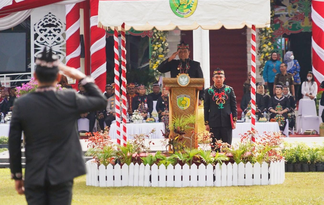 Wagub Edy Pratowo Pimpin Upacara Hari Jadi ke-59 Pemerintah Kota Palangka Raya dan Hari Jadi ke-67 Kota Palangka Raya