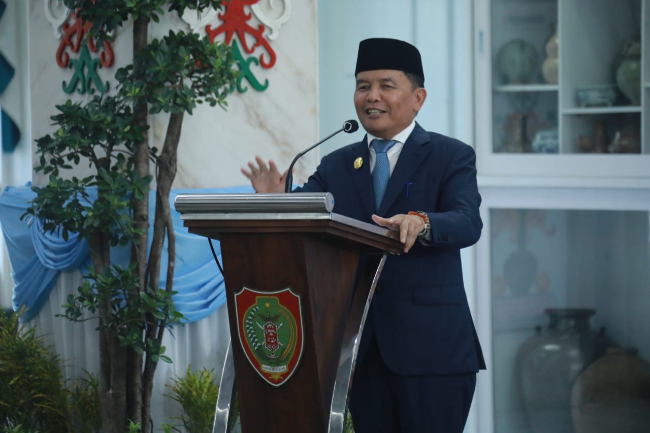 Gubernur Kalteng Agustiar Sabran Lantik Linae Victoria Aden sebagai Sekda Kalteng