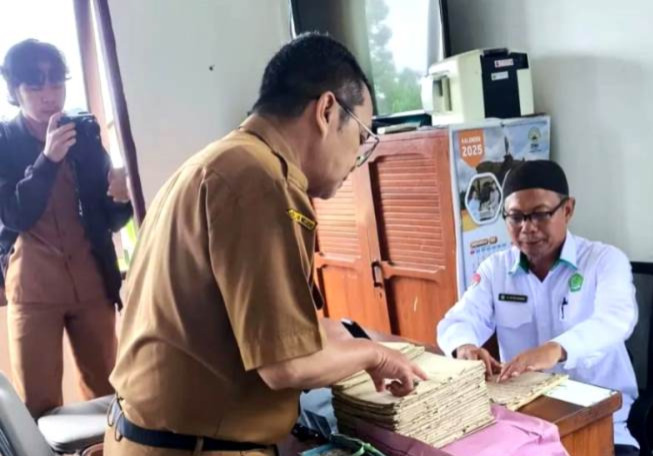 Naskah Al-Qur’an Tulisan Tangan Ulama Barito Utara Mendapat Apresiasi Legislator PAN