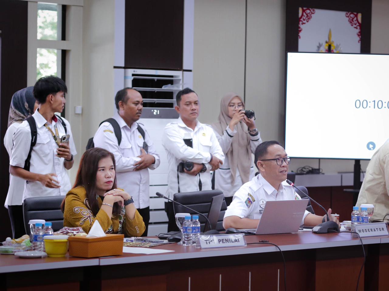 Komisi Informasi Prov. Kalteng Gelar Tahapan Presentasi Monev Keterbukaan Informasi Publik