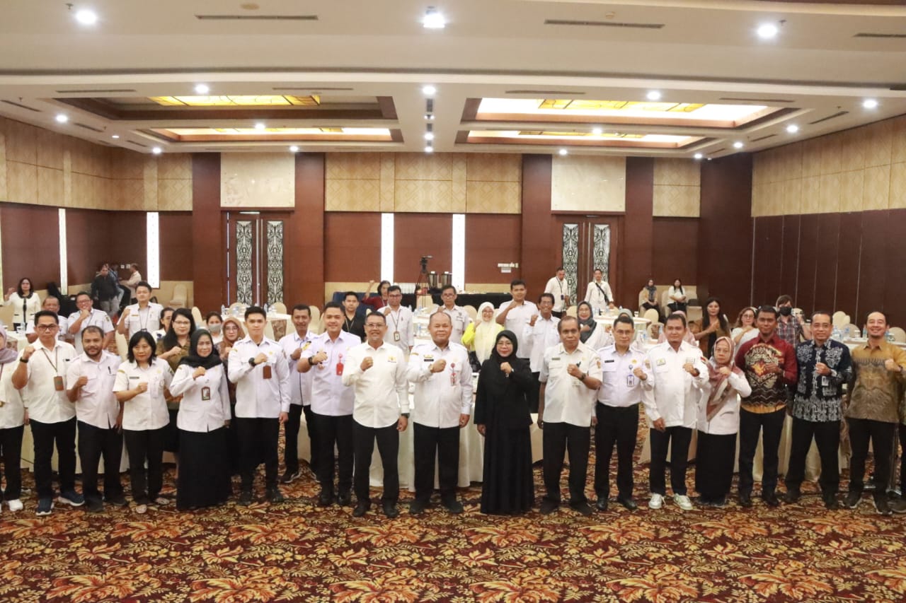 Plh Asisten Pemkesra Maskur Buka Dialog Publik Kebijakan Bersama Pemangku Kepentingan