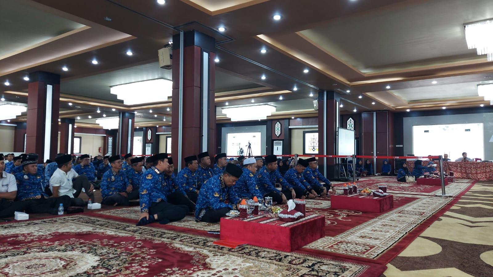 Sekretaris DPRD H. Pajarudinnoor Ikuti Acara Tabligh Akbar KORPRI