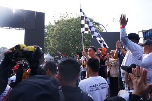 Kadisbudapar Prov. Kalteng Hadiri Fun Walk Kalteng Berkah