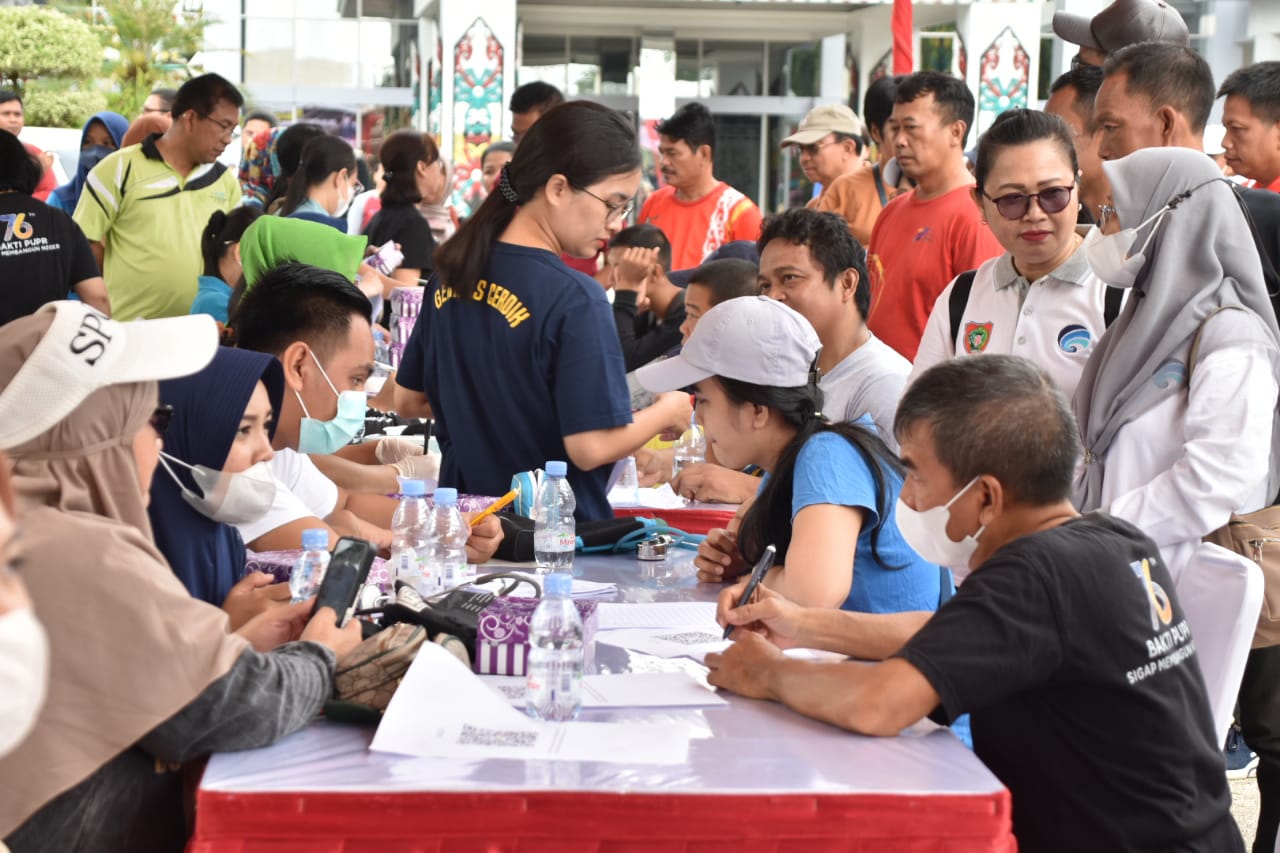 Pemprov. Kalteng Gelar Pergerakan Massa Dalam Rangka Implementasi Gerakan Masyarakat Hidup Sehat Dengan Deteksi Dini, Pengukuran Kebugaran Jasmani, dan Skrining Kesehatan Jiwa