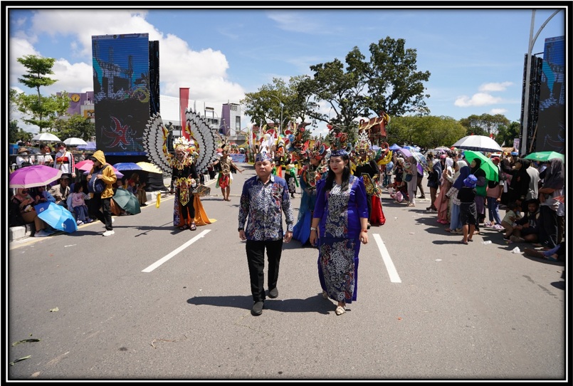 DPMPTSP Prov. Kalteng Turut Partisipasi Dalam Karnaval Budaya FBIM