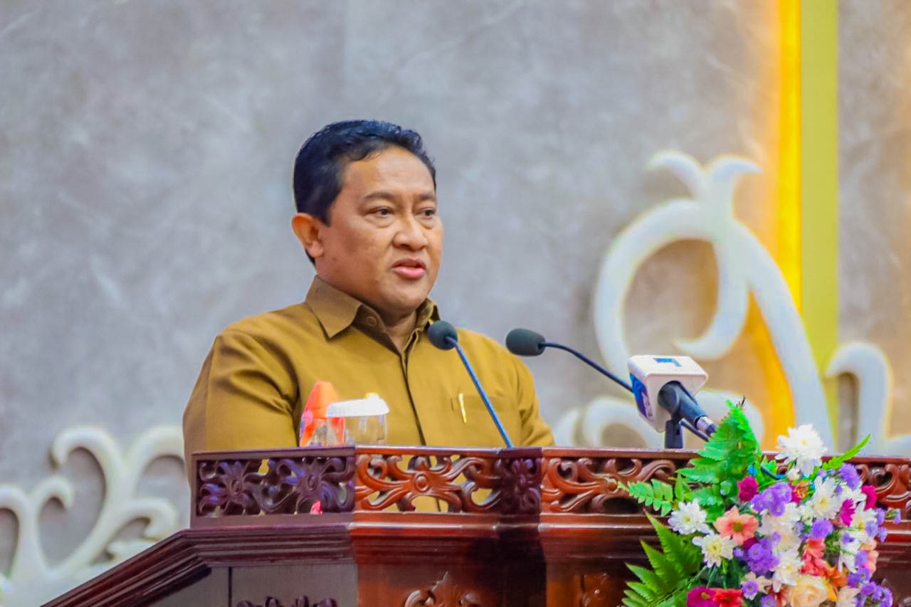 Wagub Kalteng Edy Pratowo Apresiasi Kepada DPRD Prov.Kalteng Atas Persetujuan Raperda Tentang RPJMD Prov.Kalteng Tahun 2025-2029