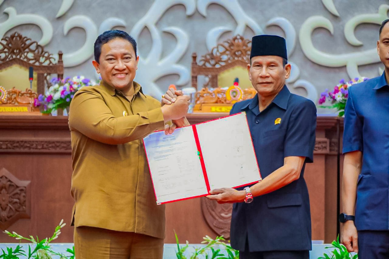 Wagub Kalteng Edy Pratowo Apresiasi Kepada DPRD Prov.Kalteng Atas Persetujuan Raperda Tentang RPJMD Prov.Kalteng Tahun 2025-2029