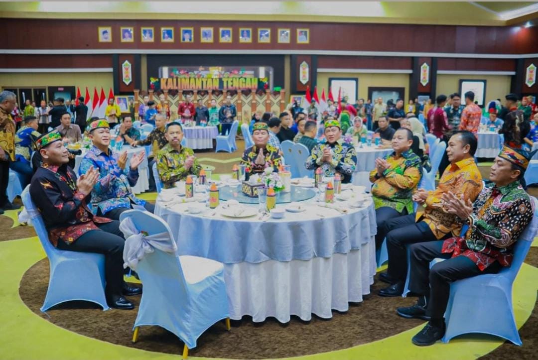 Gubernur Kalteng Agustiar Sabran Hadiri Acara Kenal Pamit Kajati Kalteng