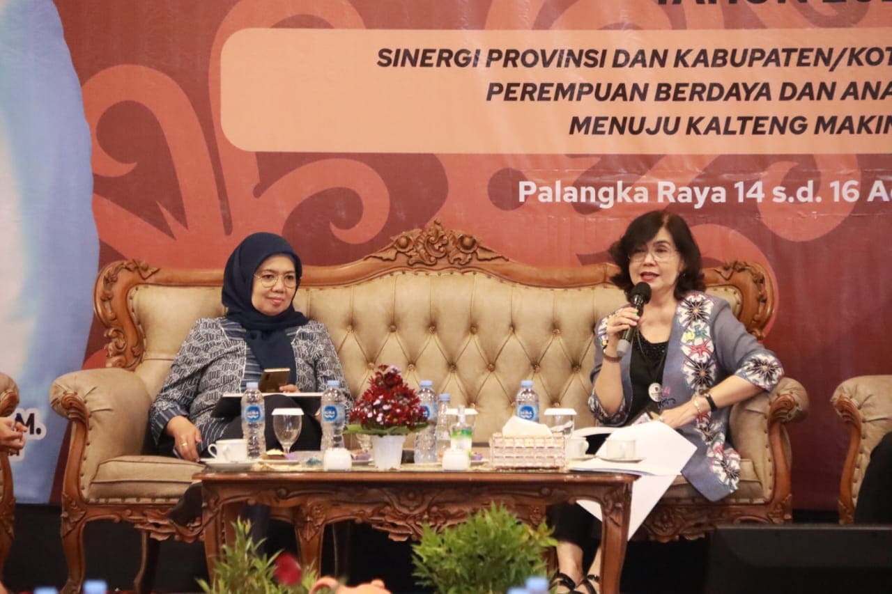 Kepala DP3APPKB Linae Victoria Aden Jadi Narasumber Pada Rapat Koordinasi